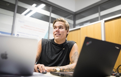 Elvido tähtää räppiyrittäjäksi